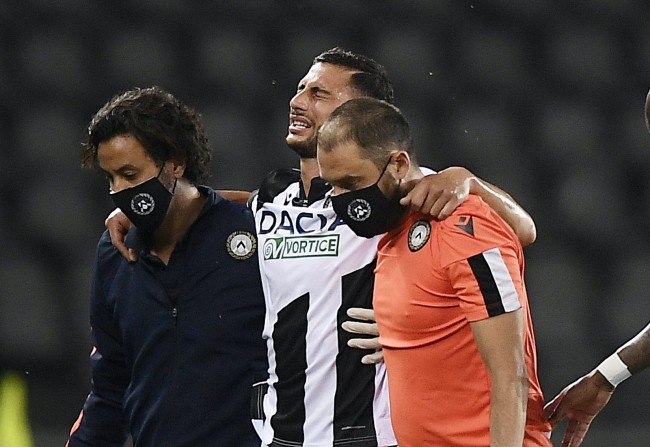 一个不容忽 一个不容忽