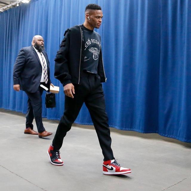 身体对抗尚 身体对抗尚